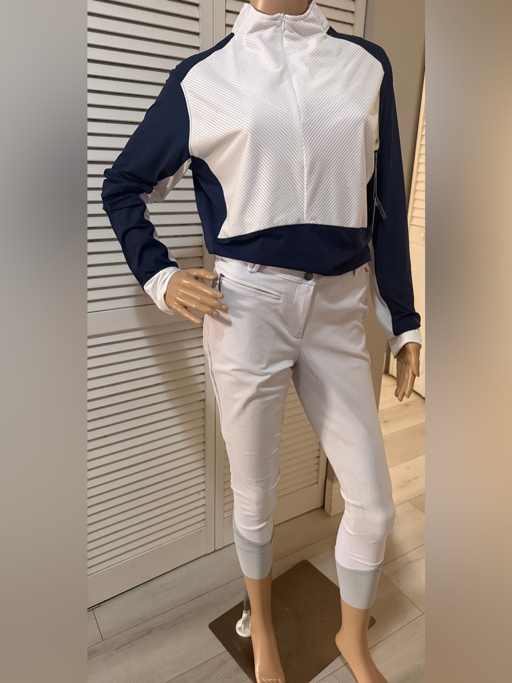 For Horses, “Minnie” White Knee Patch  Breeches. Size IT 46 (US 30)